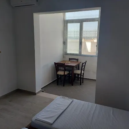 Sunset Sea View דירה
